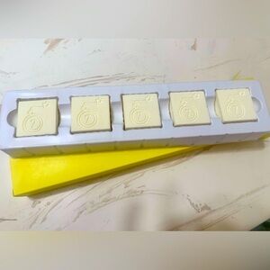 Unfizzed Bomb Party Rings size 7.